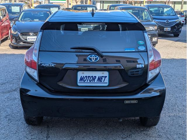 アクア Ｓ　純正ＨＤＤナビ　ＢＴオーディオ　フルセグＴＶ　ミュージックサーバー　ＤＶＤ再生　バックカメラ　オートライト　オートエアコン　スマートキー　ウインカーミラー　ＥＴＣ（42枚目）