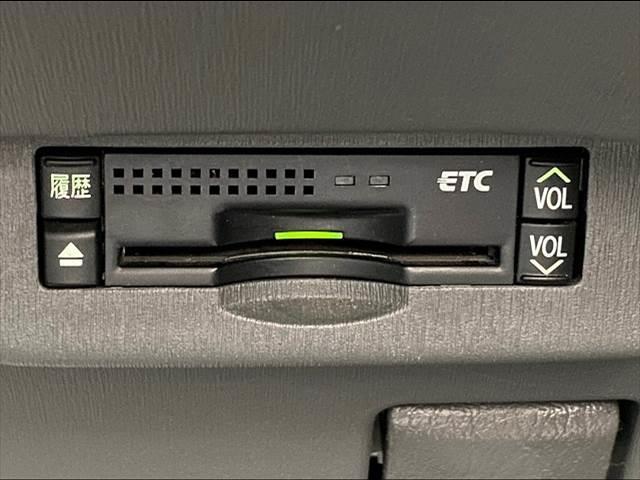 S OBDチェック済み 純正SDナビ CD DVD AUX端子 地デジ Bカメラ スマートキー ETC バックカメラ セキュリティーアラーム 全席オートパワーウィンドウ電動格納ミラー ステアリングリモコン(8枚目)