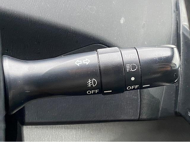 S OBDチェック済み 純正SDナビ CD DVD AUX端子 地デジ Bカメラ スマートキー ETC バックカメラ セキュリティーアラーム 全席オートパワーウィンドウ電動格納ミラー ステアリングリモコン(41枚目)