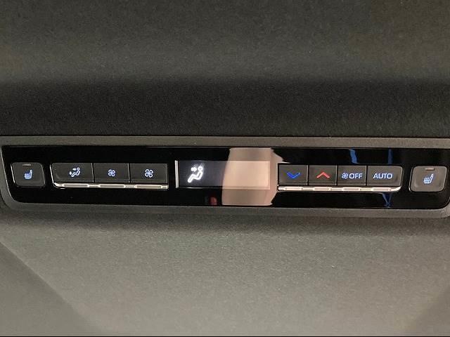 S-Z 新車未登録 快適pkg 10.5インチナビ LEDヘッドライト 両側電動ドア フルセグTV Bluetooth レーダークルーズ 純正アルミ シートヒーター DVD再生 ビルトインETC(8枚目)