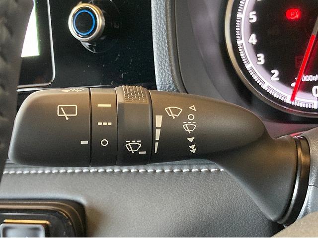 S-Z 新車未登録 快適pkg 10.5インチナビ LEDヘッドライト 両側電動ドア フルセグTV Bluetooth レーダークルーズ 純正アルミ シートヒーター DVD再生 ビルトインETC(39枚目)