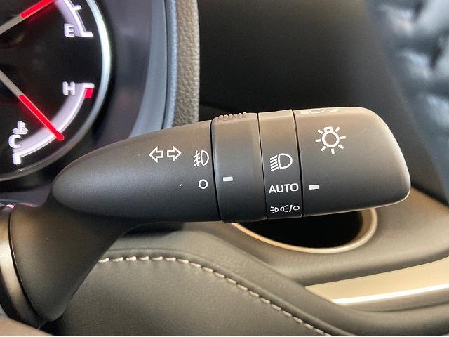 S-Z 新車未登録 快適pkg 10.5インチナビ LEDヘッドライト 両側電動ドア フルセグTV Bluetooth レーダークルーズ 純正アルミ シートヒーター DVD再生 ビルトインETC(63枚目)