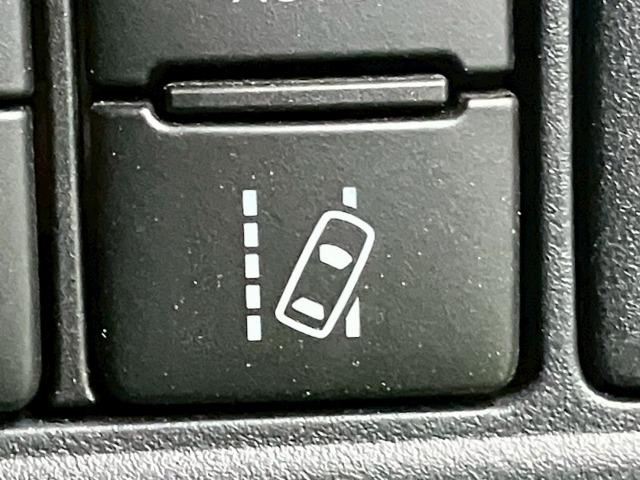 ヴォクシー ZS 煌III 9インチナビ 禁煙車 衝突軽減 レーンキープ 両側電動スライドドア クルーズコントロール 後席オートエアコン バックカメラ トヨタセーフティセンス クリアランスソナー ETC オートマチックハイビーム(48枚目)