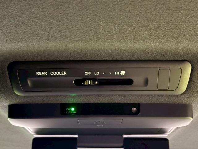 TOYOTA ESTIMA AERAS PREMIUM