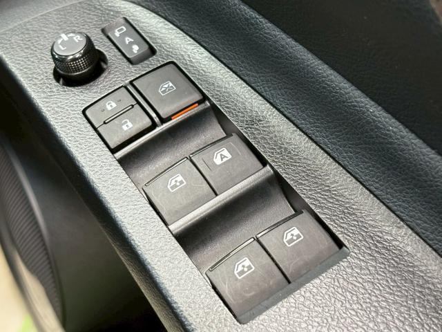 シエンタ Ｇ　Ｃｕｅｒｏ　７型ナビ　衝突軽減　レーンキープ　両側電動スライドドア　クリアランスソナー　オートマチックハイビーム　７人乗り　ＬＥＤヘッド　ＤＶＤ再生可　禁煙車　バックカメラ　ＥＴＣ　ＵＳＢ充電　スマートキー（55枚目）