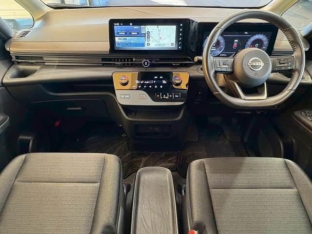 セレナ e-POWER ハイウェイスター V 12.3型ナビ 全方位 プロパイロット BSW  デジタルインナーミラー 後席オートエアコン クリアランスソナー 衝突軽減 レーンキープ ハンズフリーオートスライドドア 両側電動スライドドア 地デジ(2枚目)