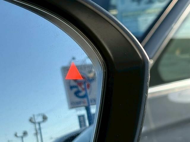 セレナ e-POWER ハイウェイスター V 12.3型ナビ 全方位 プロパイロット BSW  デジタルインナーミラー 後席オートエアコン クリアランスソナー 衝突軽減 レーンキープ ハンズフリーオートスライドドア 両側電動スライドドア 地デジ(8枚目)