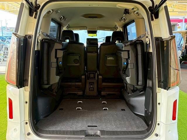 セレナ e-POWER ハイウェイスター V 12.3型ナビ 全方位 プロパイロット BSW  デジタルインナーミラー 後席オートエアコン クリアランスソナー 衝突軽減 レーンキープ ハンズフリーオートスライドドア 両側電動スライドドア 地デジ(12枚目)