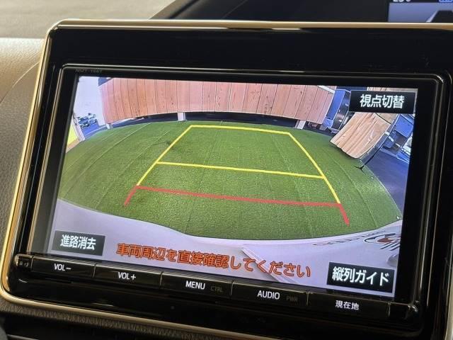ノア ハイブリッドＧ　９型ナビ　後席モニター　クルーズコントロール　後席オートエアコン　衝突軽減　レーンキープ　両側電動スライドドア　オートマチックハイビーム　シートヒーター　バックカメラ　地デジ　プッシュスタート（4枚目）
