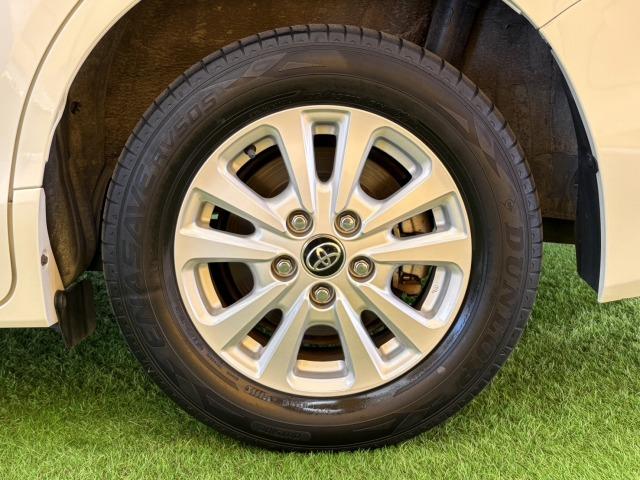 ノア ハイブリッドＧ　９型ナビ　後席モニター　クルーズコントロール　後席オートエアコン　衝突軽減　レーンキープ　両側電動スライドドア　オートマチックハイビーム　シートヒーター　バックカメラ　地デジ　プッシュスタート（21枚目）