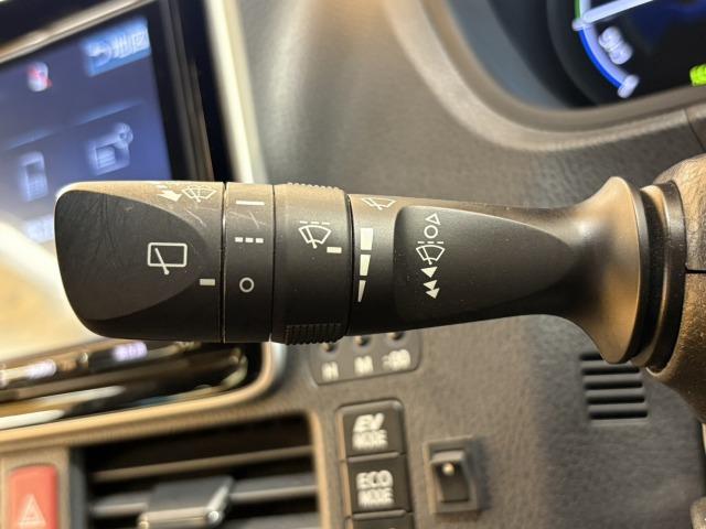 ノア ハイブリッドＧ　９型ナビ　後席モニター　クルーズコントロール　後席オートエアコン　衝突軽減　レーンキープ　両側電動スライドドア　オートマチックハイビーム　シートヒーター　バックカメラ　地デジ　プッシュスタート（58枚目）