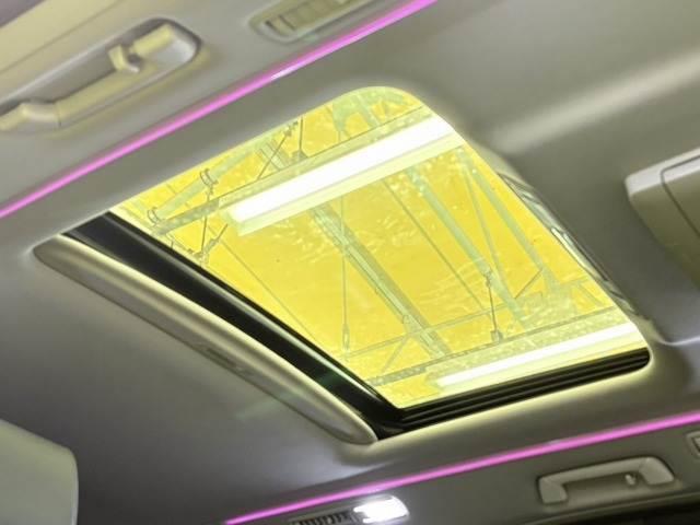 ヴェルファイア ＺＡ　モデリスタ　サンルーフ　９型ナビ　後席モニタ　レーダークルーズコントロール　後席オートエアコン　クリアランスソナー　衝突軽減　レーンキープ　バックカメラ　地デジ　両側電動スライドドア（6枚目）