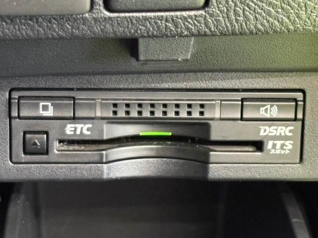 ヴェルファイア ＺＡ　モデリスタ　サンルーフ　９型ナビ　後席モニタ　レーダークルーズコントロール　後席オートエアコン　クリアランスソナー　衝突軽減　レーンキープ　バックカメラ　地デジ　両側電動スライドドア（7枚目）