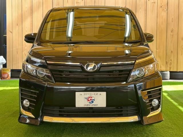 ヴォクシー ZS 4WD 9型ナビ 後席モニタ- 両側電動スライド LEDヘッドライト フロントフォグライト プッシュスタート スマートキー 7人乗り 3列シート 地デジ バックカメラ 純正アルミ オートエアコン(13枚目)