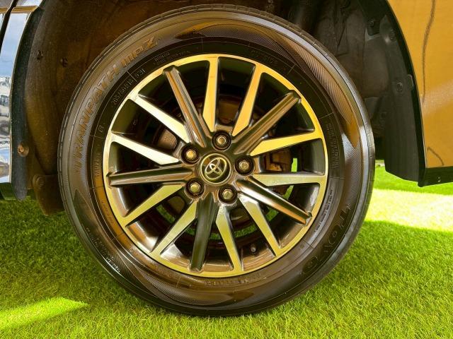 ヴォクシー ZS 4WD 9型ナビ 後席モニタ- 両側電動スライド LEDヘッドライト フロントフォグライト プッシュスタート スマートキー 7人乗り 3列シート 地デジ バックカメラ 純正アルミ オートエアコン(21枚目)