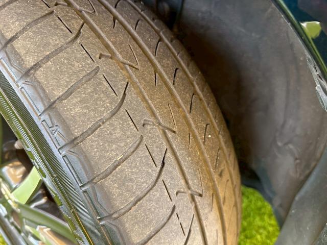 ヴォクシー ZS 4WD 9型ナビ 後席モニタ- 両側電動スライド LEDヘッドライト フロントフォグライト プッシュスタート スマートキー 7人乗り 3列シート 地デジ バックカメラ 純正アルミ オートエアコン(25枚目)