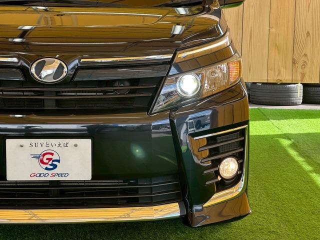 ヴォクシー ZS 4WD 9型ナビ 後席モニタ- 両側電動スライド LEDヘッドライト フロントフォグライト プッシュスタート スマートキー 7人乗り 3列シート 地デジ バックカメラ 純正アルミ オートエアコン(29枚目)