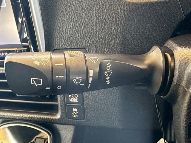 ヴォクシー ZS 4WD 9型ナビ 後席モニタ- 両側電動スライド LEDヘッドライト フロントフォグライト プッシュスタート スマートキー 7人乗り 3列シート 地デジ バックカメラ 純正アルミ オートエアコン(57枚目)