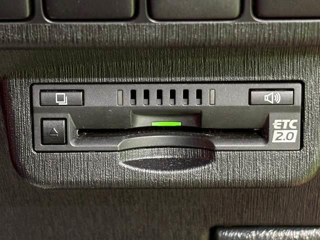 プリウスアルファ Ｇ　純正ナビ　クル－ズコントロール　衝突軽減　　レーンキープ　ＥＴＣ　オートマチックハイビーム　パワーシート　バックカメラ　コーナーセンサー　地デジ　Ｂｌｕｅｔｏｏｔｈ　フロントフォグ　プッシュスタート（9枚目）