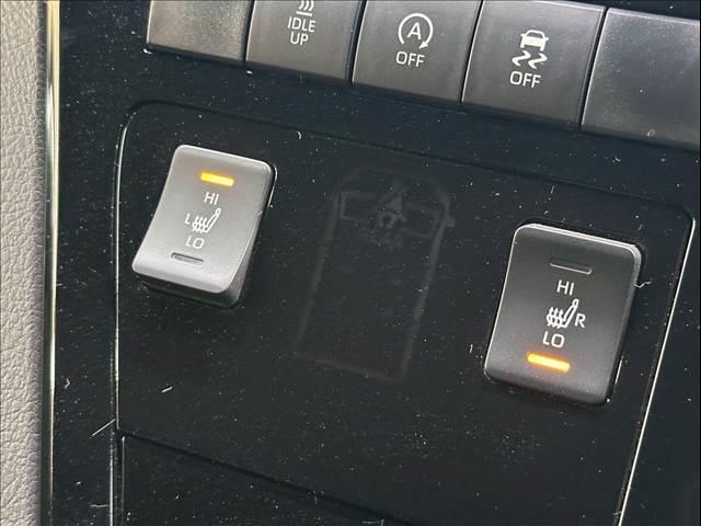 グランエース Premium 9型ナビ 全方位 後席モニター デジタルミラ レーダークルーズコントロール 衝突軽減 レーンキープ 後席オートエアコン シートヒーター オットマン 電動シート LEDヘッドライト プッシュスタート(7枚目)