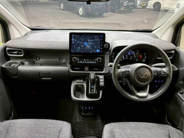 シエンタ Ｚ　１０型ナビ　全方位　ＢＳＭ　シートヒーター　レーダークルーズコントロール　衝突軽減　レーンキープ　ＥＴＣ　ステアリングヒーター　コーナーセンサー　ＬＥＤヘッドライト　オートマチックハイビーム（2枚目）