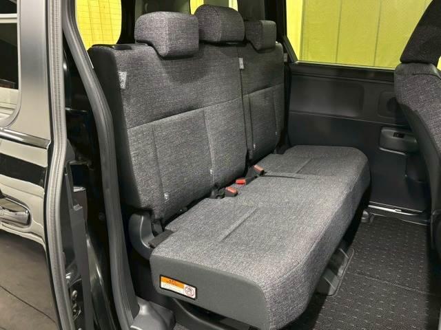 シエンタ Ｚ　１０型ナビ　全方位　ＢＳＭ　シートヒーター　レーダークルーズコントロール　衝突軽減　レーンキープ　ＥＴＣ　ステアリングヒーター　コーナーセンサー　ＬＥＤヘッドライト　オートマチックハイビーム（11枚目）