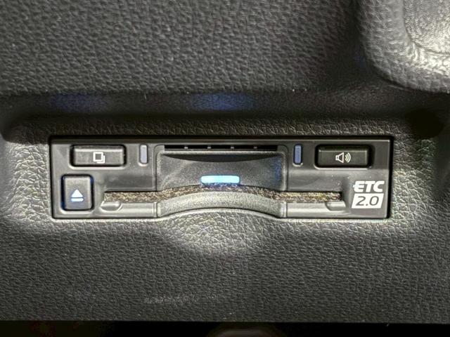 シエンタ Ｚ　１０型ナビ　全方位　ＢＳＭ　シートヒーター　レーダークルーズコントロール　衝突軽減　レーンキープ　ＥＴＣ　ステアリングヒーター　コーナーセンサー　ＬＥＤヘッドライト　オートマチックハイビーム（66枚目）