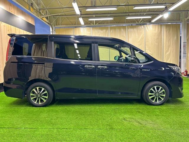 エスクァイア Gi Premium Package “Black-Tail 10型ナビ クルーズコントロール ETC  シートヒーター ステアリングヒーター 後席オートエアコン 両側電動スライドドア 地デジ バックカメラ 衝突軽減 レーンキープ プッシュスタート スマートキー(34枚目)