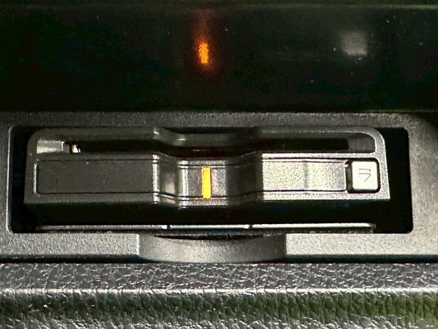 エスクァイア Gi Premium Package “Black-Tail 10型ナビ クルーズコントロール ETC  シートヒーター ステアリングヒーター 後席オートエアコン 両側電動スライドドア 地デジ バックカメラ 衝突軽減 レーンキープ プッシュスタート スマートキー(65枚目)