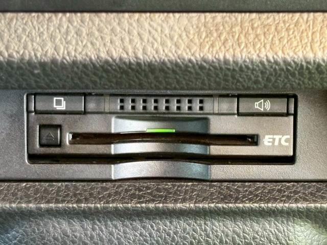 ノア G 純正9型ナビ 後席オートエアコン クルコン シートヒーター 衝突軽減 レーンキープ 後席オートエアコン プッシュスタート スマートキー 両側電動スライドドア ETC 地デジ バックカメラ(8枚目)