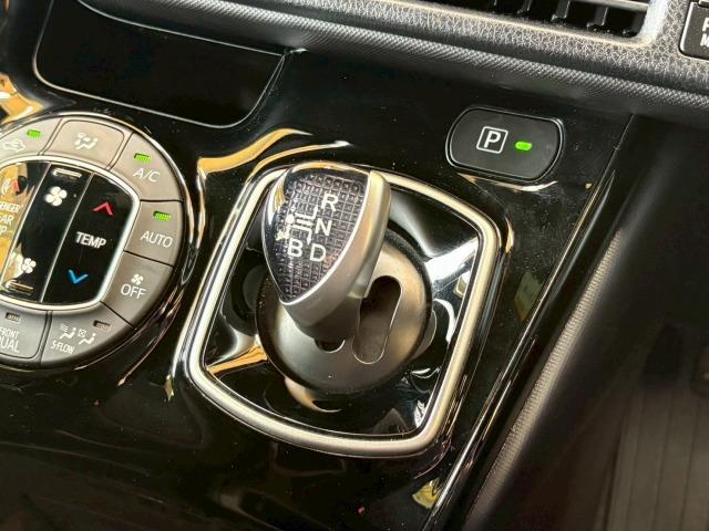 ノア G 純正9型ナビ 後席オートエアコン クルコン シートヒーター 衝突軽減 レーンキープ 後席オートエアコン プッシュスタート スマートキー 両側電動スライドドア ETC 地デジ バックカメラ(54枚目)