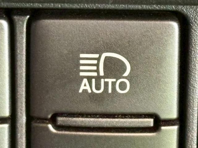 ノア G 純正9型ナビ 後席オートエアコン クルコン シートヒーター 衝突軽減 レーンキープ 後席オートエアコン プッシュスタート スマートキー 両側電動スライドドア ETC 地デジ バックカメラ(68枚目)