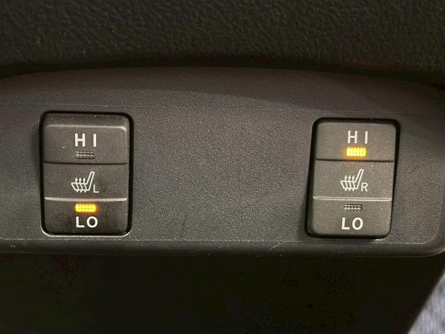 シエンタ ハイブリッドＧ　純正ナビ　両側電動スライドドア　シートヒーター　プッシュスタート　スマートキー　衝突軽減　レーンキープ　オートマチックハイビーム　ＥＴＣ　地デジ　バックカメラ　オートライト　オートエアコン（50枚目）