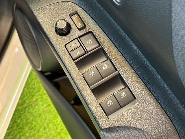 シエンタ ハイブリッドＧ　純正ナビ　両側電動スライドドア　シートヒーター　プッシュスタート　スマートキー　衝突軽減　レーンキープ　オートマチックハイビーム　ＥＴＣ　地デジ　バックカメラ　オートライト　オートエアコン（65枚目）