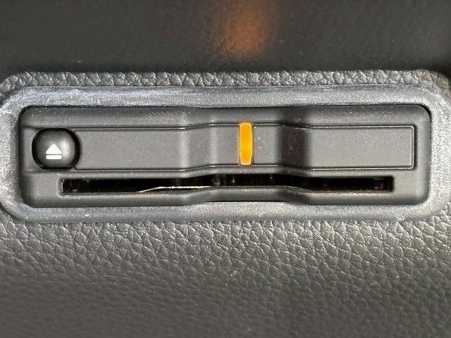 ステップワゴン e:HEVスパーダ プレミアムライン 純正ナビ 全周囲 BBSアルミ ローダウン 両側電動 シートヒーター BSI 後席モニター デジタルミラー レーダークルーズコントロール レーンキープ 電動リアゲート ETC クリアランスソナー(62枚目)