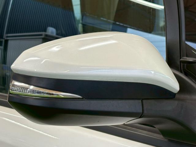 ノア Ｓｉ　１０インチナビ　後席モニター　衝突軽減　　レーンキープ　両側電動スライドドア　オートマチックハイビーム　ＥＴＣ　バックカメラ　地デジ　フォグライト　プッシュスタート　スマートキー　純正アルミホイール（34枚目）