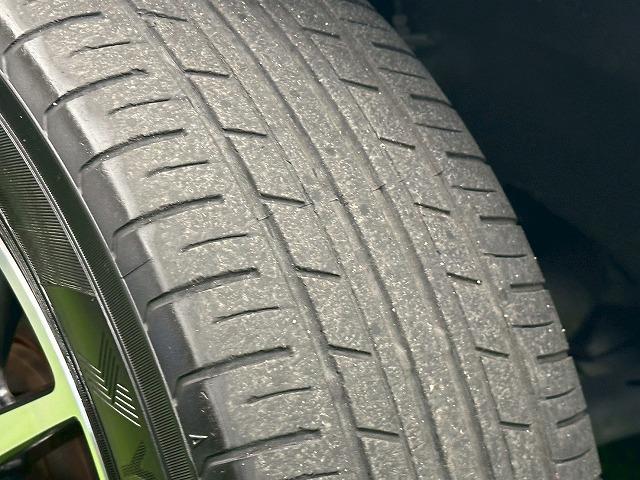 ヴォクシー ZS“煌II” 純正10型ナビ 後席モニター 両側電動スライドドア 衝突軽減 レーンキープアシスト ETC バックカメラ アイドリングストップ オートマチックハイビーム テレビキャンセラー リアクーラー 7人乗り(25枚目)