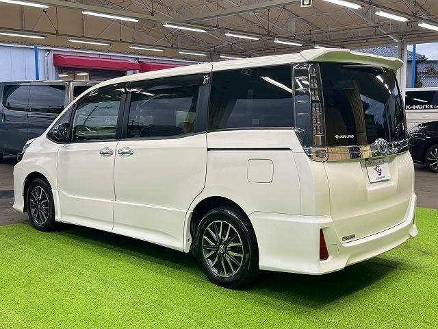 ヴォクシー ZS“煌II” 純正10型ナビ 後席モニター 両側電動スライドドア 衝突軽減 レーンキープアシスト ETC バックカメラ アイドリングストップ オートマチックハイビーム テレビキャンセラー リアクーラー 7人乗り(38枚目)