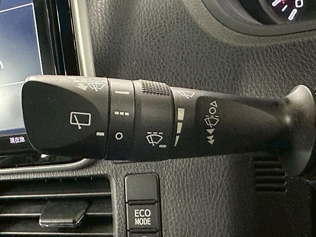 ヴォクシー ZS“煌II” 純正10型ナビ 後席モニター 両側電動スライドドア 衝突軽減 レーンキープアシスト ETC バックカメラ アイドリングストップ オートマチックハイビーム テレビキャンセラー リアクーラー 7人乗り(50枚目)