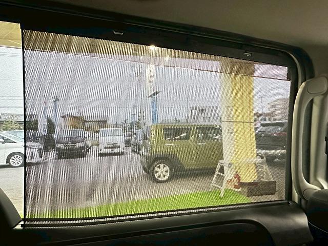 ヴォクシー ZS“煌II” 純正10型ナビ 後席モニター 両側電動スライドドア 衝突軽減 レーンキープアシスト ETC バックカメラ アイドリングストップ オートマチックハイビーム テレビキャンセラー リアクーラー 7人乗り(68枚目)