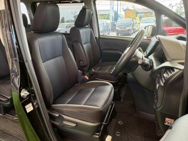 ヴォクシー ＺＳ　煌　純正１０インチナビ　フリップダウンモニター　両側電動スライド　軽減ブレーキ　レーンキープ　Ｂｌｕｅｔｏｏｔｈ　スマートキー　フルセグ　バックカメラ　フォグライト　ウォークスルー　ＥＴＣ　７人乗り（10枚目）
