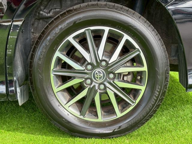 ヴォクシー ＺＳ　煌　純正１０インチナビ　フリップダウンモニター　両側電動スライド　軽減ブレーキ　レーンキープ　Ｂｌｕｅｔｏｏｔｈ　スマートキー　フルセグ　バックカメラ　フォグライト　ウォークスルー　ＥＴＣ　７人乗り（21枚目）