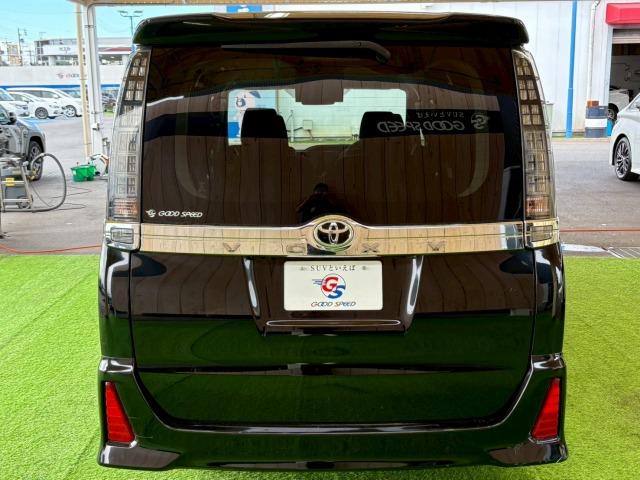 ヴォクシー ＺＳ　煌　純正１０インチナビ　フリップダウンモニター　両側電動スライド　軽減ブレーキ　レーンキープ　Ｂｌｕｅｔｏｏｔｈ　スマートキー　フルセグ　バックカメラ　フォグライト　ウォークスルー　ＥＴＣ　７人乗り（40枚目）