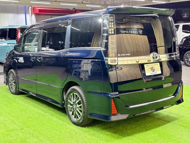 ヴォクシー ZS 9型ナビ 両側電動スライドドア 後席モニター 後席オートエアコン 地デジ バックカメラ Bluetooth接続 ETC フロントフォグライト LEDヘッドライト プッシュスタート スマートキー 7人(39枚目)