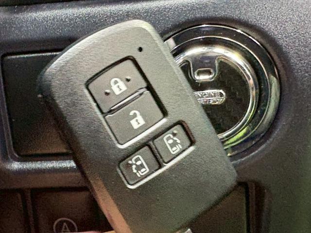 ヴォクシー ZS 9型ナビ 両側電動スライドドア 後席モニター 後席オートエアコン 地デジ バックカメラ Bluetooth接続 ETC フロントフォグライト LEDヘッドライト プッシュスタート スマートキー 7人(54枚目)