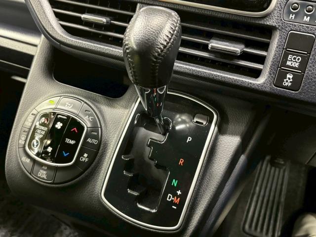 ヴォクシー ZS 9型ナビ 両側電動スライドドア 後席モニター 後席オートエアコン 地デジ バックカメラ Bluetooth接続 ETC フロントフォグライト LEDヘッドライト プッシュスタート スマートキー 7人(55枚目)