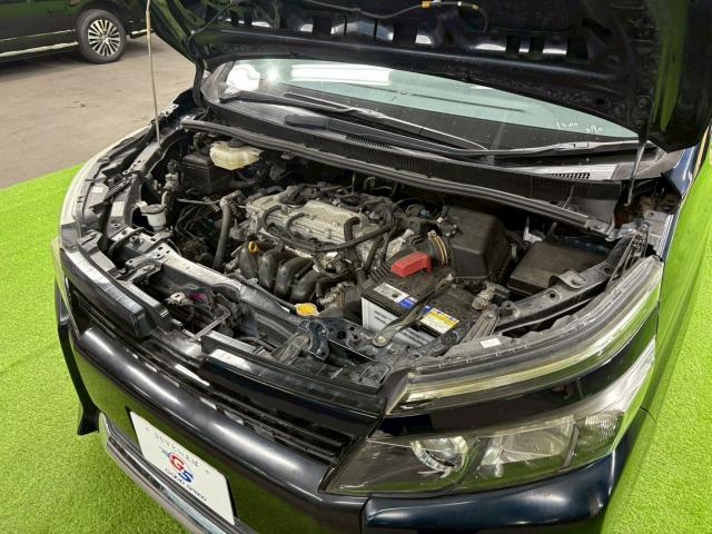 ヴォクシー ZS 9型ナビ 両側電動スライドドア 後席モニター 後席オートエアコン 地デジ バックカメラ Bluetooth接続 ETC フロントフォグライト LEDヘッドライト プッシュスタート スマートキー 7人(66枚目)