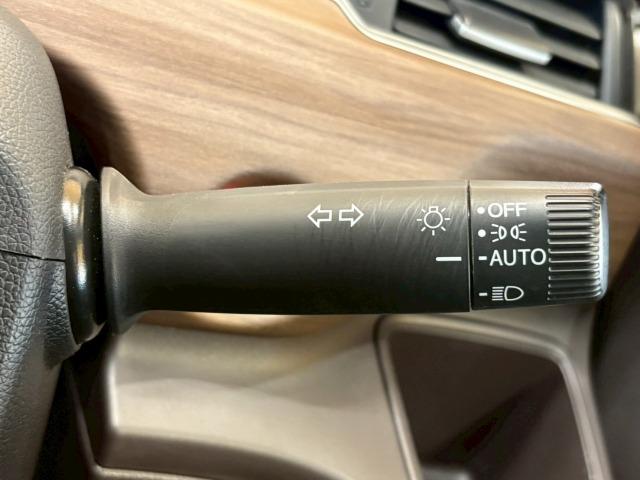 フリード G・ホンダセンシング 9型ナビ レーダークルーズ 衝突軽減 ETC 両側電動スライドドア レーンキープ クリアランスソナー プッシュスタート スマートキー 地デジ Bluetooth接続(55枚目)