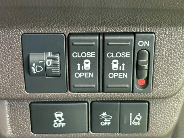 フリード G・ホンダセンシング 9型ナビ レーダークルーズ 衝突軽減 ETC 両側電動スライドドア レーンキープ クリアランスソナー プッシュスタート スマートキー 地デジ Bluetooth接続(61枚目)