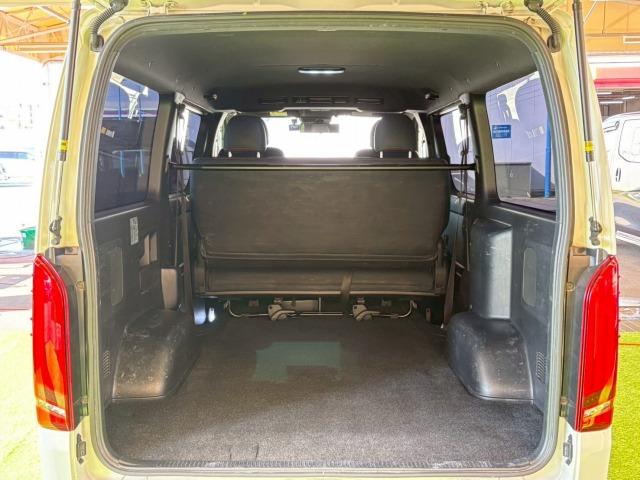 ハイエースバン スーパーGLダークプライム2 4WD 8型ナビ 両側電動スライド WEDSアルミ ホワイトレター トヨタセーフティーセンス オートマチックハイビーム LEDヘッドライト シートカバー フォグライト 地デジ バックカメラ ETC(32枚目)